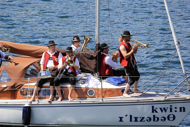 实现自我革 实现自我革